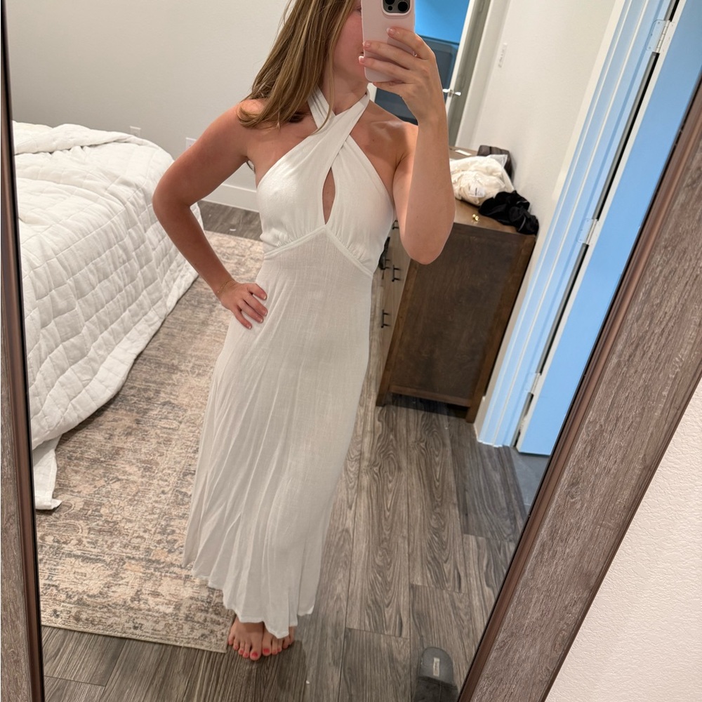Pepper mayo White Halter Dress